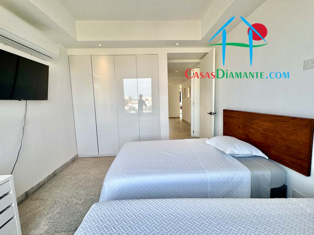 Solar Villas Resort 7 301 - Recámara tres 5
